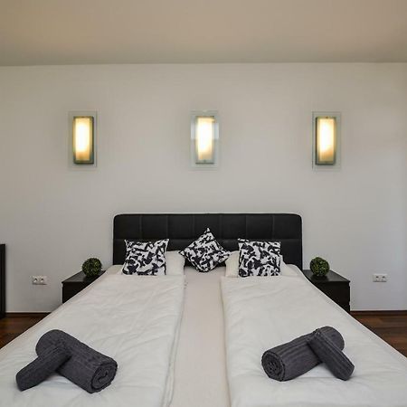 Castle Apartment With Panoramic Balcony Будапеща Екстериор снимка