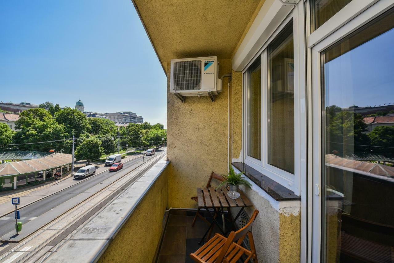 Castle Apartment With Panoramic Balcony Будапеща Екстериор снимка