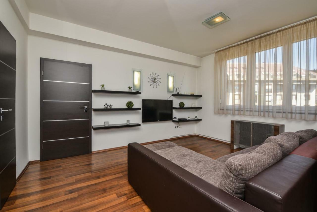 Castle Apartment With Panoramic Balcony Будапеща Екстериор снимка